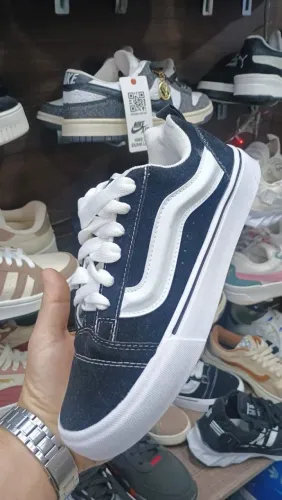 TÊNIS GENÉRICO VANS AZUL COM BRANCO UNISSEX TAMANHOS 34 AO 40