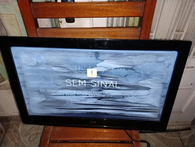 TV LED AOC 26 polegadas Modelo LE26W154 defeito mancha na tela Funcionando