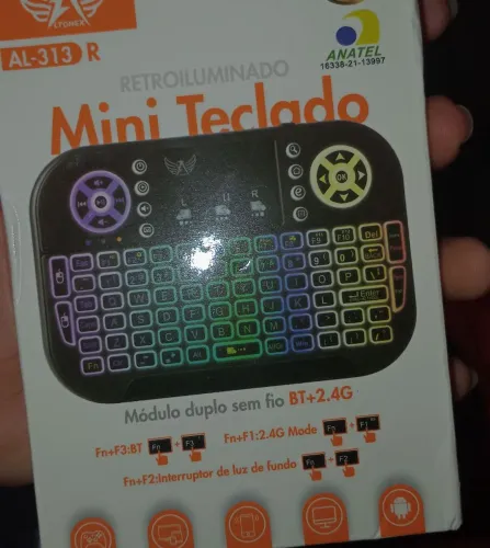 Mini teclado, com mouse imbuído, novo