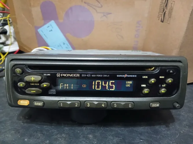 CD player automotivo Pioneer DEH-425