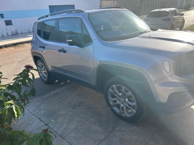 Jeep Renegade Sport T270 1.3 TB 4X2 Flex Aut. 2024