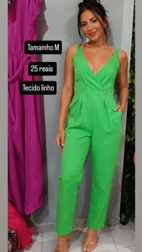 Roupas semi novas em perfeito estado tamanho variados ,valores está em cada foto