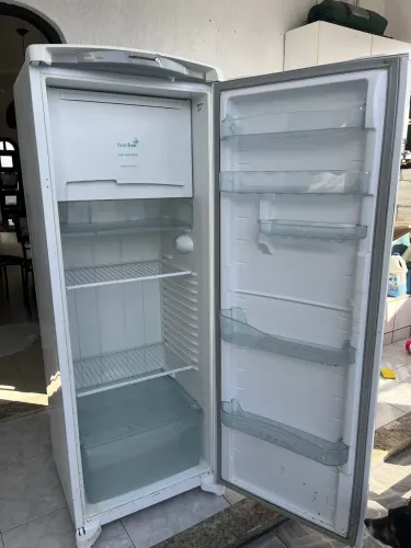 Geladeira cônsul