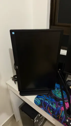 Monitor AOC semi novo