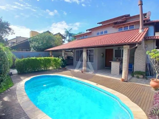 Casa com 4 dormitórios para alugar, 200 m² por R$ 13.110,00/mês - Rio Tavares - Florianópo