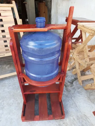 Vendo suporte pra carrafao de água 170 reais