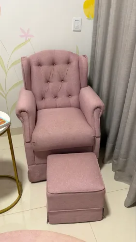 Poltrona de amamentação de bebê rosa 