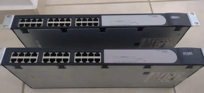 Vendo 2 switch gigabit 24 portas