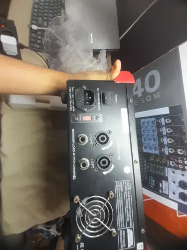 Vendo mesa amplificada 