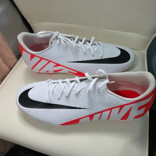 Chuteira Nike Mercurial Vapor 15 Club Campo - Tam 41/42 (NOVA!)