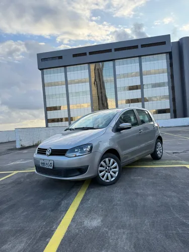 Volkswagen Fox 1.0 MI Total Flex 8V 5P 2014