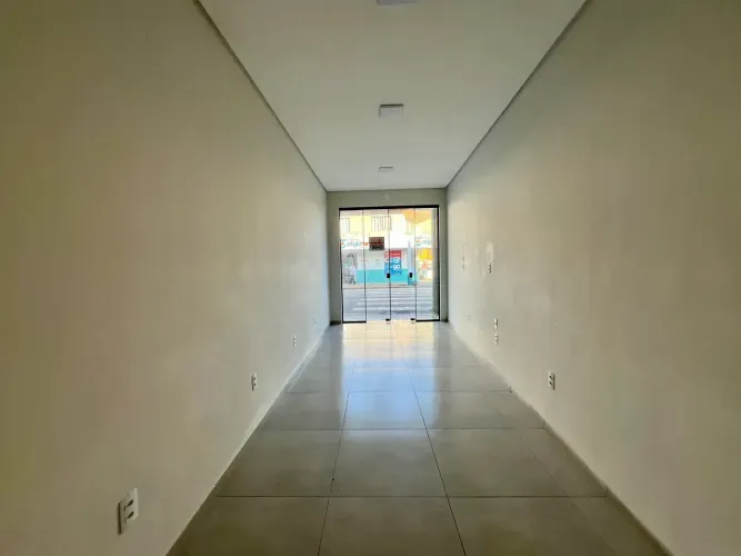 LOCAÇÃO | Ponto comercial no centro de Barra Velha