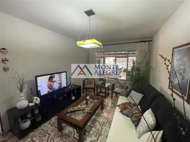 Sobrado à venda no Jardim Cupecê com 121 m² e 4 dormitórios/quartos disponíveis