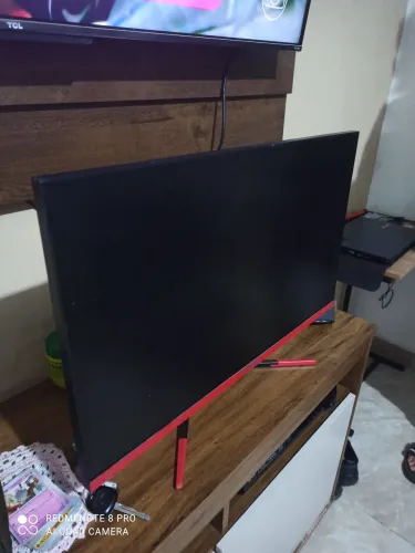 Monitor game  27 pol com defeito.