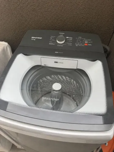 Máquina de Lavar Brastemp 12kg com Ciclo Tira Manchas | Excelente Estado