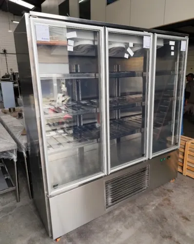 Expositor Freezer 1250mm Vertical Inox Conservação -18°C