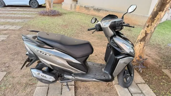 Vendo scooter marca honda 125 ano 2025/2026