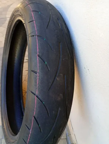 Pneus Dunlop 180/55ZR17