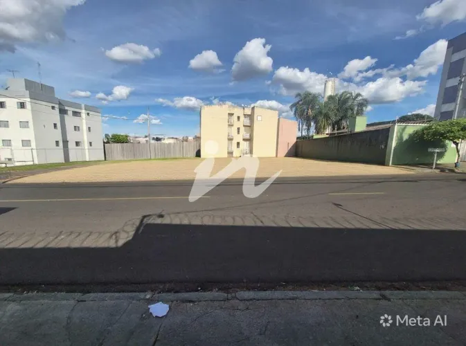 Terreno de Esquina Bairro Dona Zulmira, Uberlândia/MG