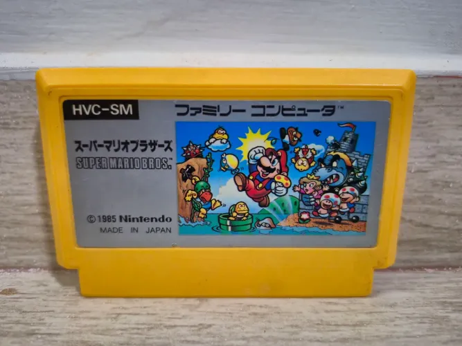 Super Mario Bros. para o console Famicom (Family Computer)
