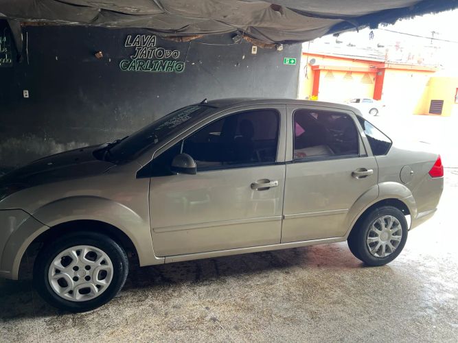 Imagem de Ford Fiesta Sed. 1.6 8V Flex 4P 2009