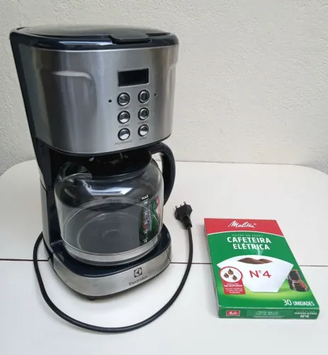 Cafeteira Electrolux Digital 110v 900w, Grátis Filtro Melitta