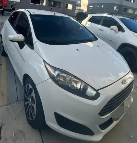 Ford Fiesta 1.5 16V Flex Mec. 5P 2015