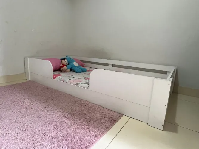 Cama Montessoriana infantil 