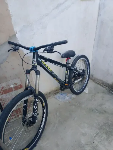 Bike viking aro 26 troco por iPhone ou pix