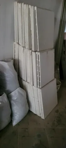 PLACAS DE GESSO LISA 40CM