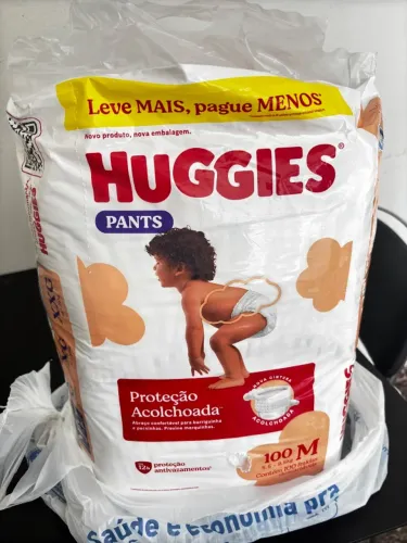 Fralda Huggies M shortinho
