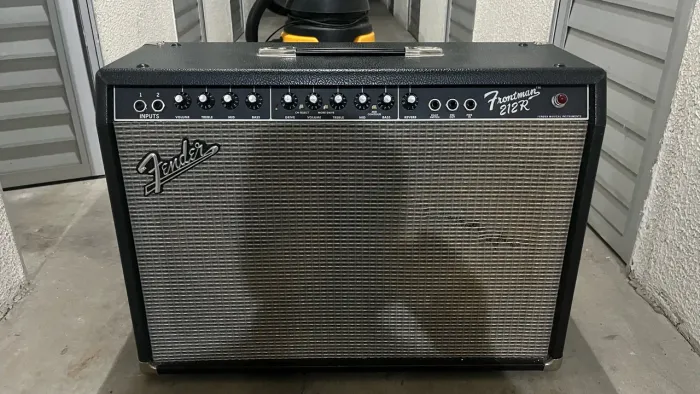 Caixa Amplificada Fender Frontman 212 R - Novíssima 