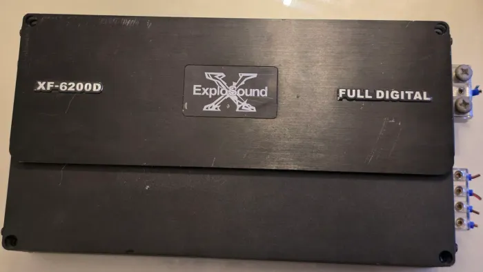 Módulo amplificado Explosound XF-6200D 1600Wrms
