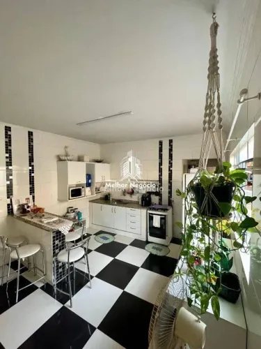 Casa à venda em Piracicaba, Paulicéia, com 3 quartos, com 100 m²