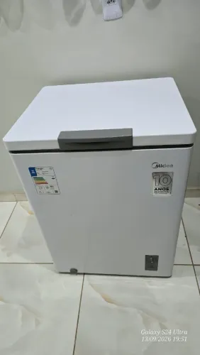Freezer Midea 145l Seminovo ainda na garantia de fábrica,usado poucos dias