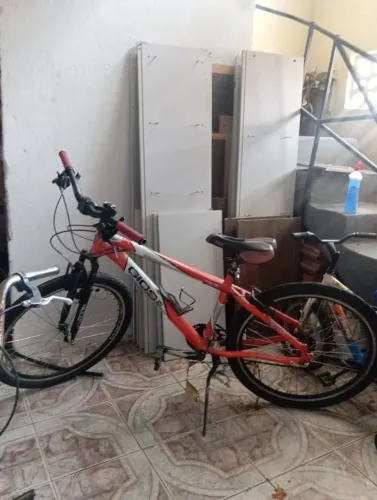 Bike GIOS, alumínio aro 26, 18 marchas