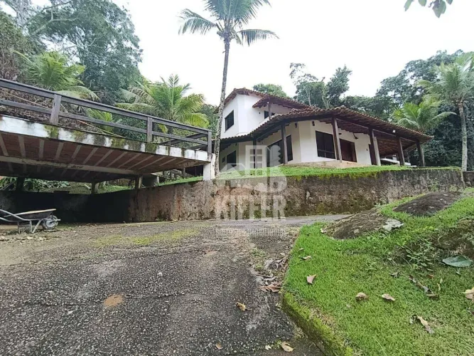 Casa com 3 quartos para alugar, 150 m² por R$ 4.625/mês - Itaipuaçu - Maricá/RJ