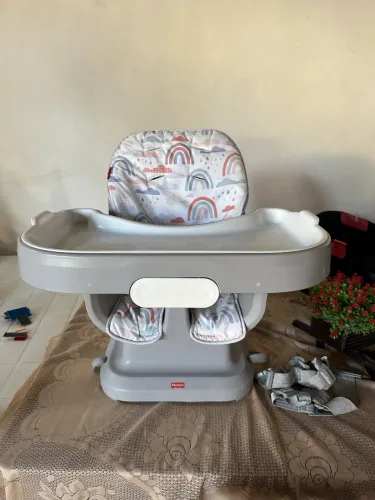 Cadeirinha de alimentação FisherPrice