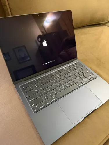 Vendo MacBook Air M2 - Meia Noite 
