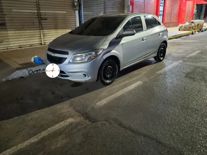 Chevrolet Onix Hatch LS 1.0 8V Flex Power Mec. 4P 2015