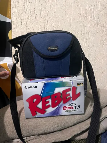 Cânon T5 + 18-55m + bolsa