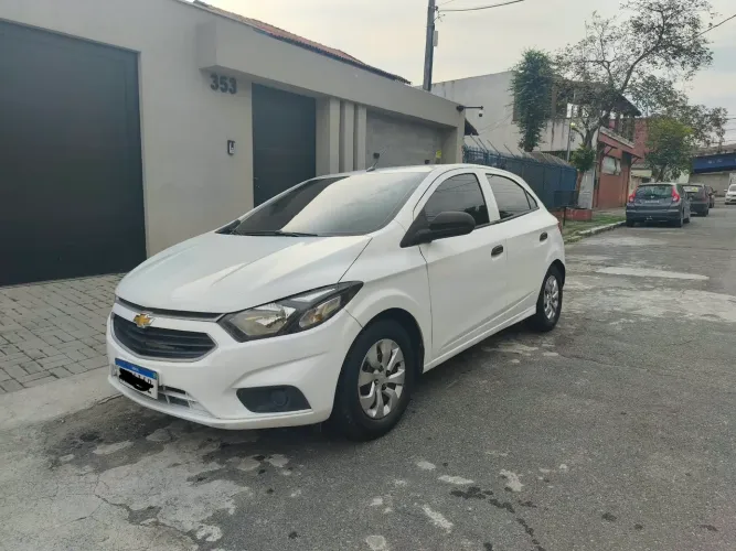 Chevrolet Onix JOY HATCH 1.0 8V FLEX MEC. 4P 2020