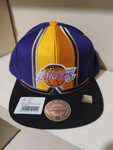 Boné Mitchell e ness Los Angeles Lakers.bone. Novo