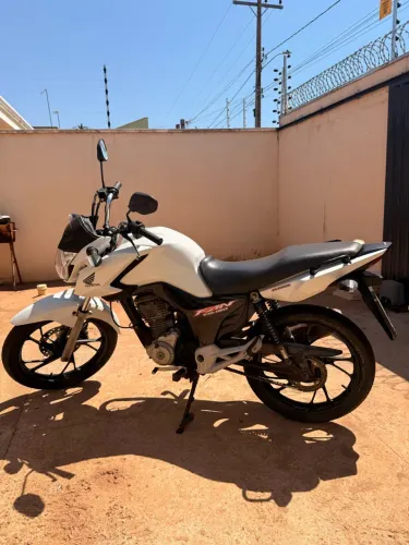 Vendo Honda CG Fan 160 2018 Branca Zerada e revisada