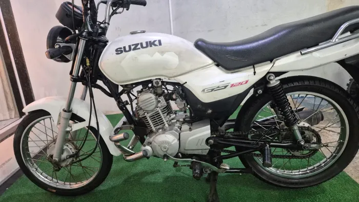 Moto excelente para rodar no uber ou com entregas 