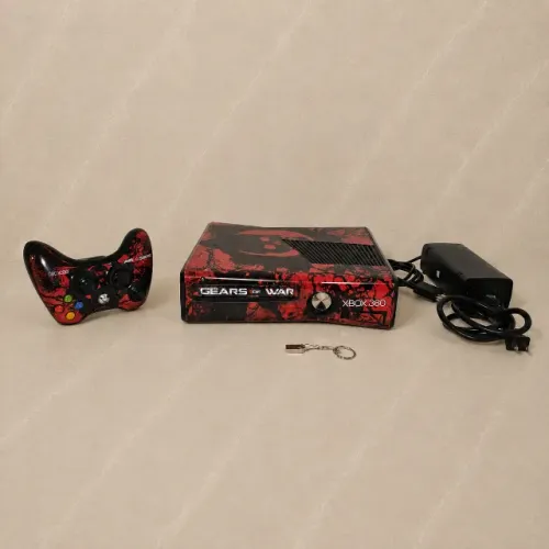 Xbox 360 Slim Adesivado Gears of War + Desbloqueado ABadAvatar + Jogos + Revisado