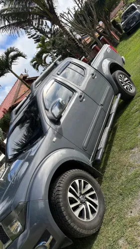 Nissan Frontier SL CD 4X4 2.5tb Diesel AUT 2014