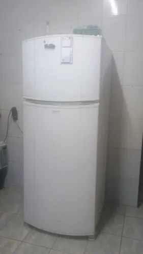 Geladeira 2 portas Consul 
