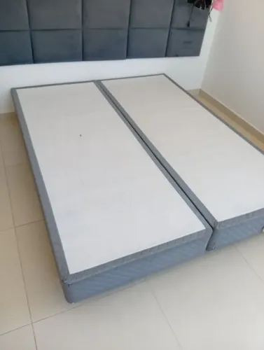 Base de dama QUEEN, TOPADA