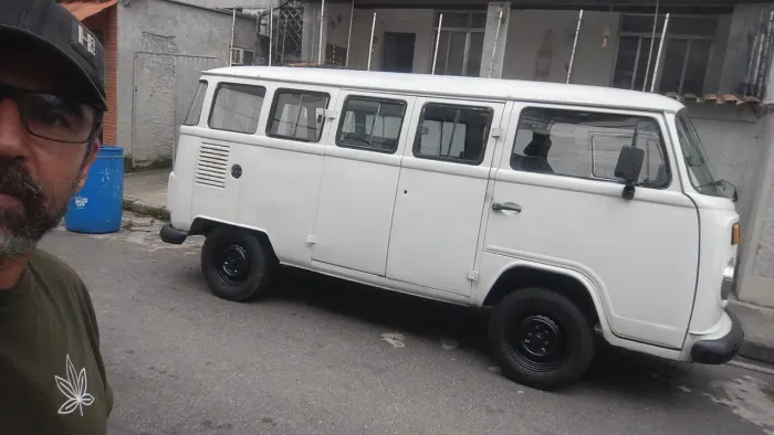 Volkswagen Kombi Standard/ Luxo/ Serie Prata 1997